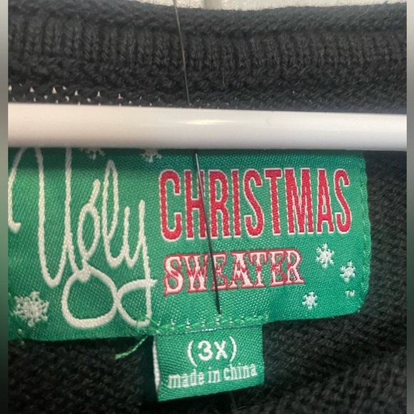 New ugly Christmas’s sweater that lights up.  Penguin. Plus size - Picture 3 of 4
